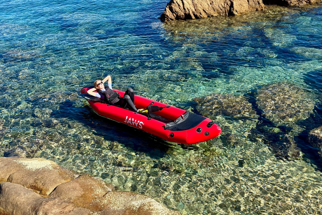 Explorer les côtes autrement → Le packraft en bord de mer